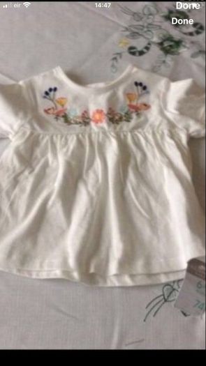 Girls teeshirt 6/9 mths