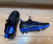 nike football boots size uk13 unused gift