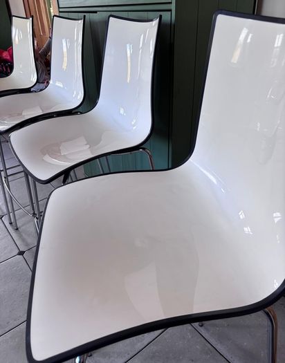 sets of s-cab design Italian high stools