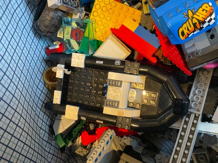 Lego - treasure chest of 5kg of Lego pieces.
