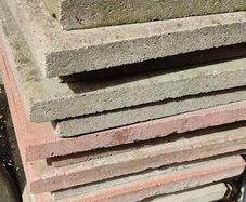 33 paving slabs 40cm square