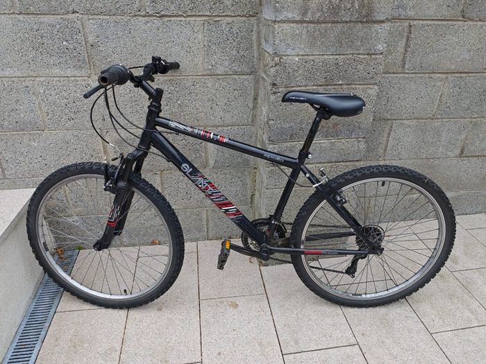 Kids mountain bike 8-12 yrs