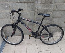 Kids mountain bike 8-12 yrs