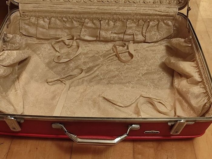Amazing Vintage Red Suitcase American Tourister