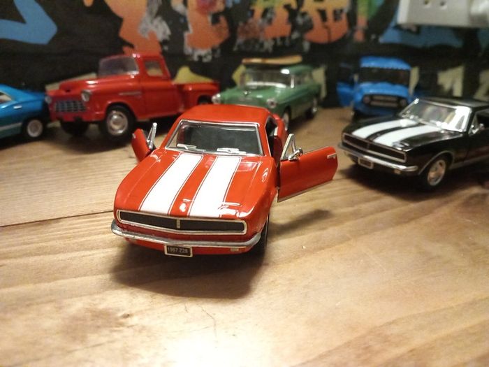 1967 Chevrolet Camaro Z-28 red Kinsmart Toy Car Model 1/37 Scale Diecast Metal Car kids children gift present Collectable play