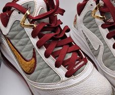 Nike le bron