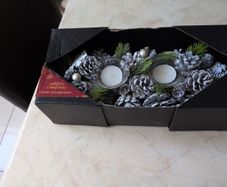 Christmas  Candle Arrangement .  B.N.W.T
