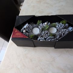 Christmas  Candle Arrangement .  B.N.W.T