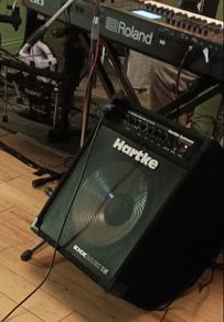 Hartke kickback 15" bass combo