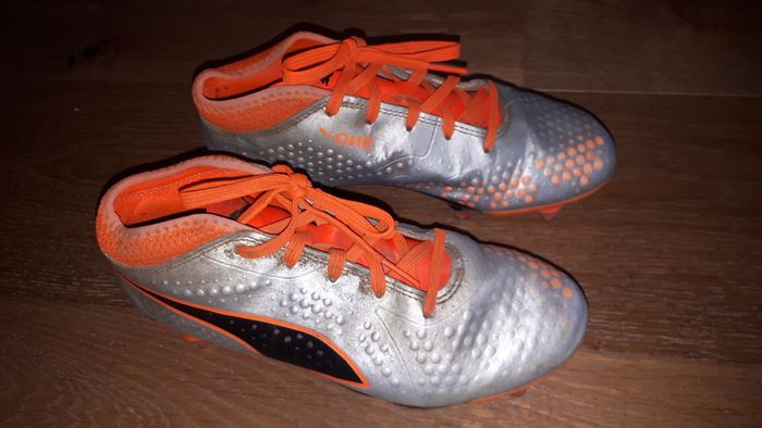 Puma football boots Size 3