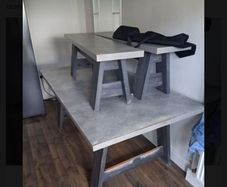 Table and 2 benches