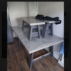 Table and 2 benches