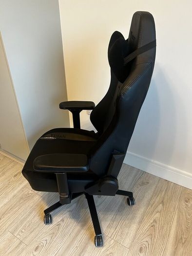 Secretlab TITAN Gaming / Office Chair  Black NEO