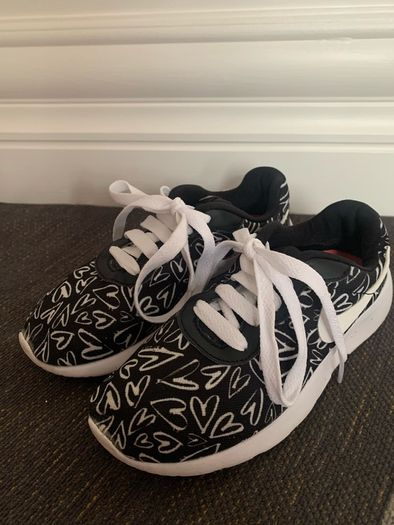 Nike Tanjun Runners