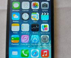 Apple Iphone 4, 8GB, Vodafone Network, in excellent condition and working Great