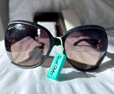 Gucci Sunglasses (womens)