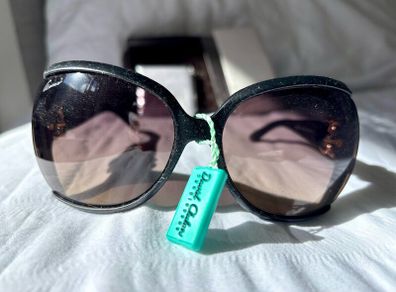 Gucci Sunglasses (womens)