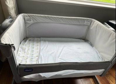 baby crib