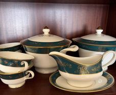 Wedgwood Agincourt dinner service - 38 pieces