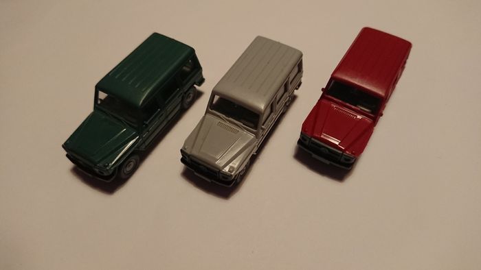 3 Mercedes G model cars