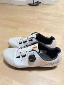 DMT KM4 cycling shoes