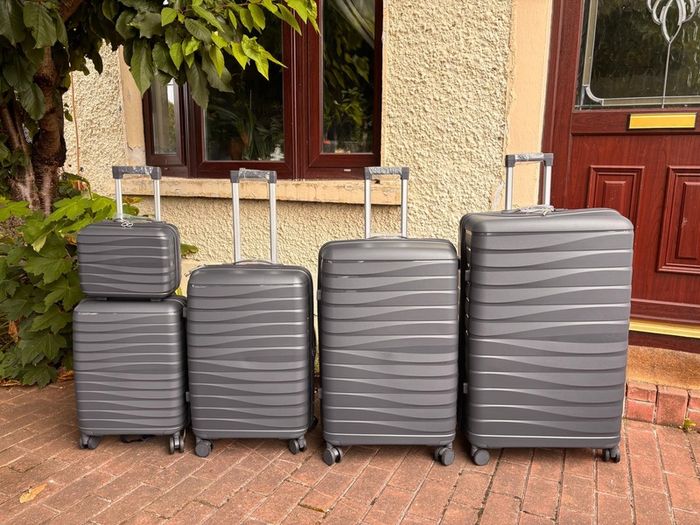 suitcase/luggage new in