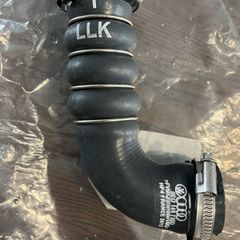 VW Audi Seat SKODA 3.0 TDI Intercooler Pipe 8E0145738D