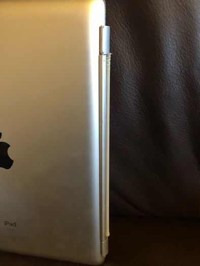 iPad 2 A1395 (WiFi) and magnetic cover