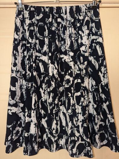Perfect for Summer. beautiful and unique design midi skirt