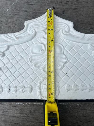 Cast metal plate/splasback