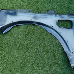 Land Rover Discovery - Front Drivers side wing