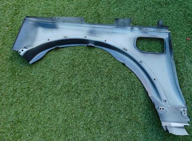 Land Rover Discovery - Front Drivers side wing