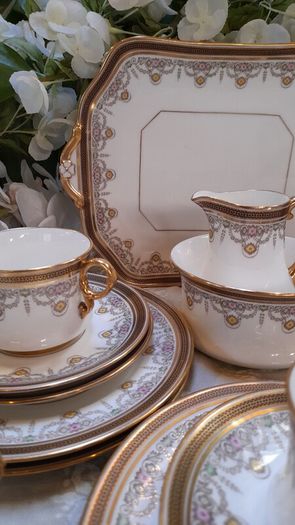 Royal Cauldon tea set