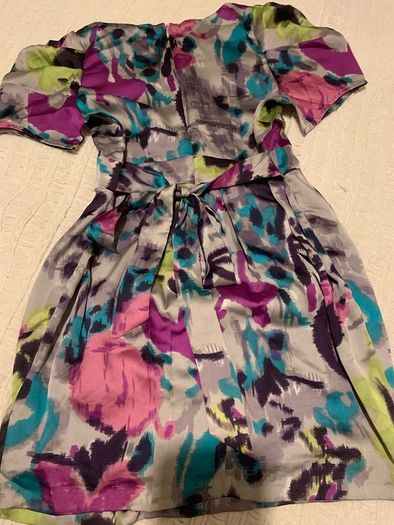 Dress mini size 6