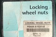 Toyota Avensis  Locking wheel nuts