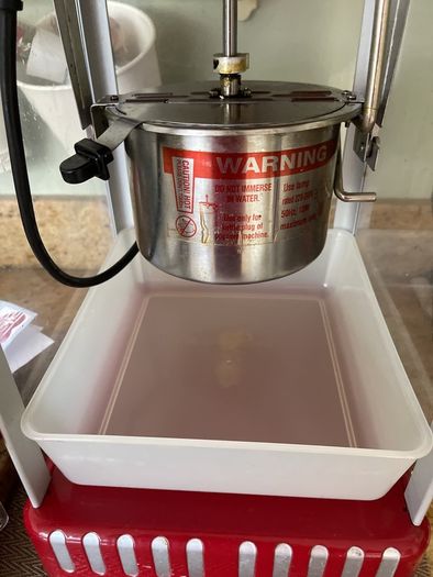 popcorn maker