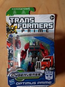 BNIP Transformers Optimus Prime Cyberverse Collectors Item
