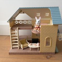 Sylvanian Families Bluebell Cottage Gift Set