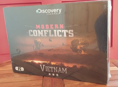 War themed DVDs (2)