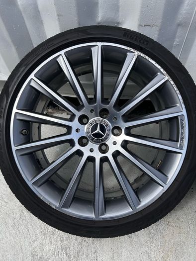 Genuine Mercedes Turbine AMG 19" Alloy Wheels