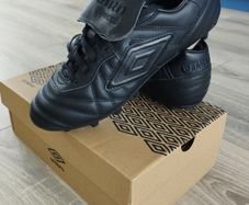 Umbro Mens Football Boots UK Size 7