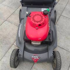 READ THE AD, Before you make an offer. Honda HRX537 self drive lawnmower with 23 inch mulching plastic deck for parts or repair. The engine is a bit noisy. The rest is 100 % Blade engaging 100% Self drive 100%
