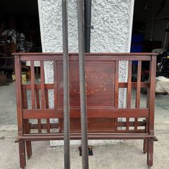 Antique 4"6 Bed