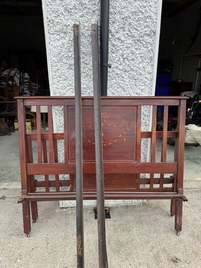 Antique 4"6 Bed