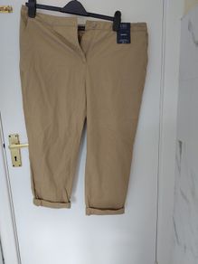 M&S BNWT cropped women's trousers