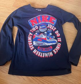 nike tshirt