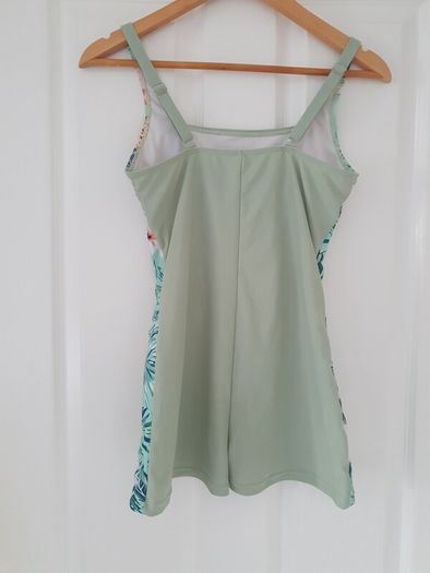 Ladies swimsuit