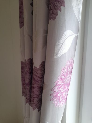 Curtains 90 X 60 inch.