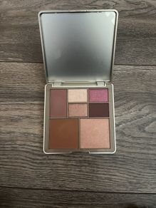 N7 face palette