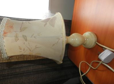 Table lamp